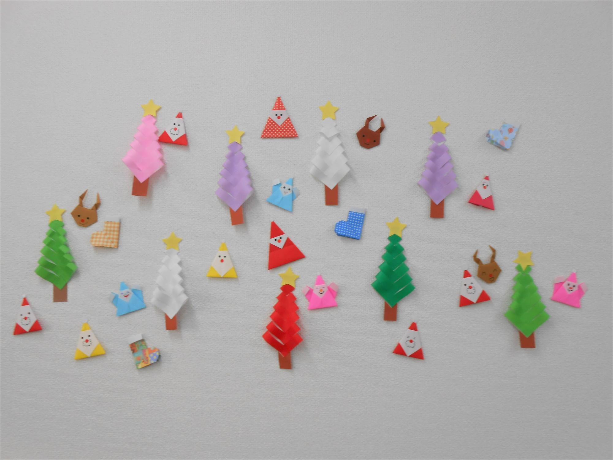 クリスマス飾り　折り紙