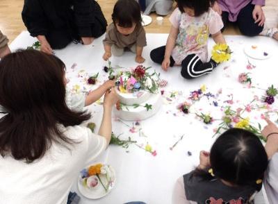 中央幼稚園室内遊びに様子