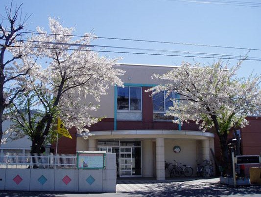 白楊幼稚園校舎